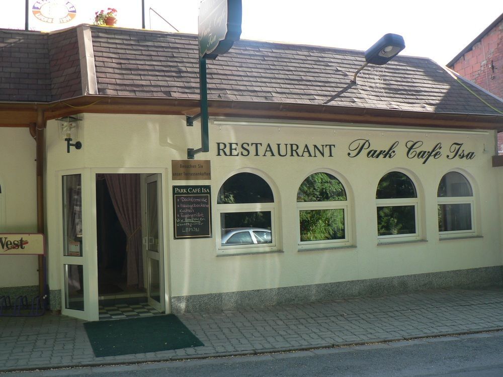 Hotel & Restaurant Park Cafe Isa Ерфурт Екстер'єр фото